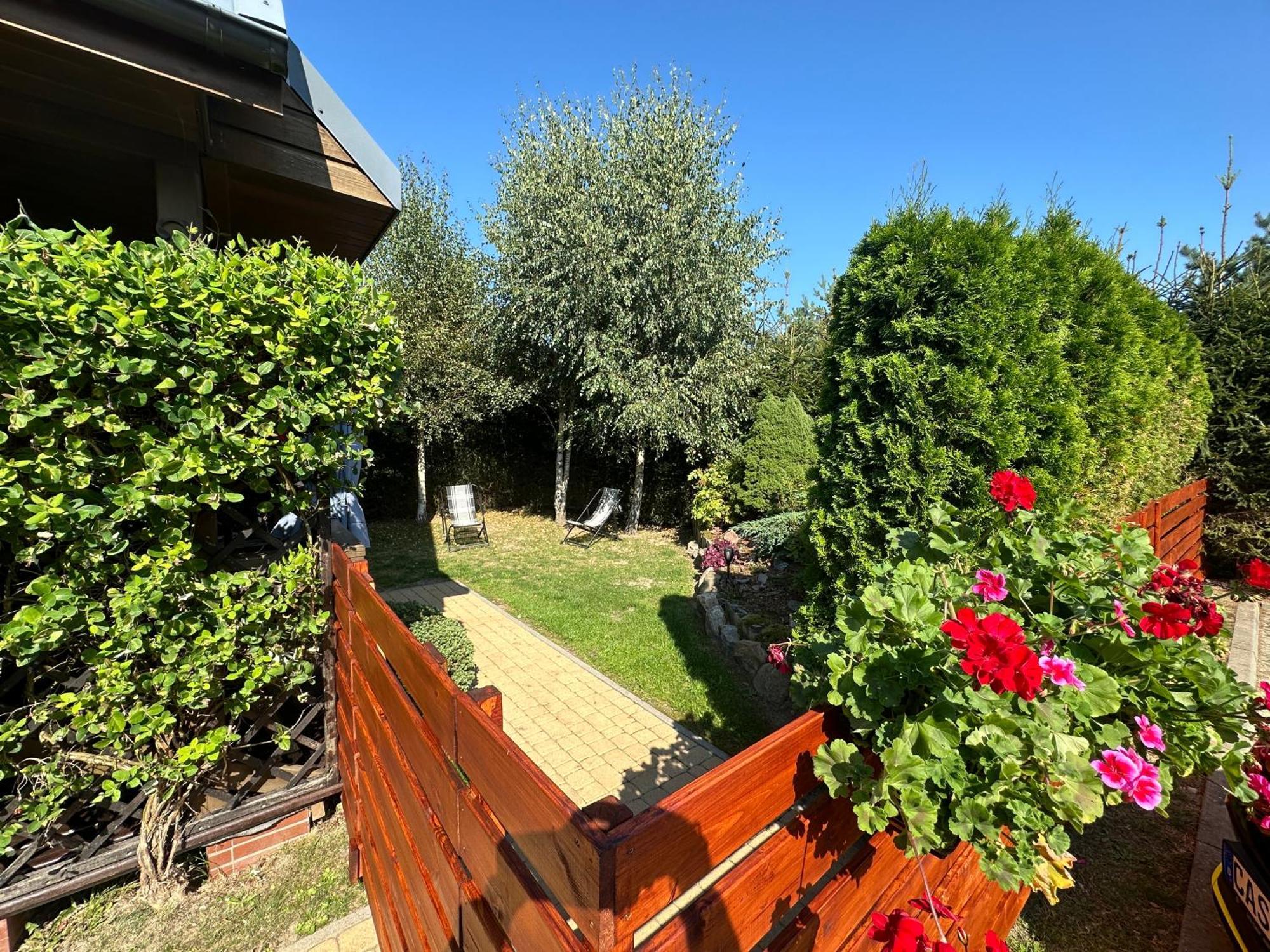 Caloroczne Domki Nad Morzem I Jeziorem Jezierzany Extérieur photo